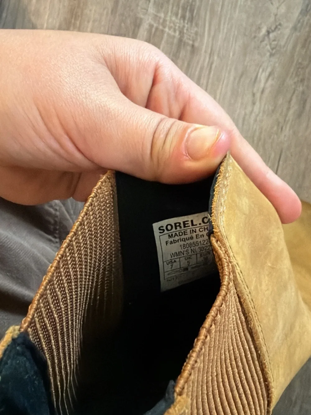 Sorel Women's Wedge Chelsea Boot in Camel/Tan
